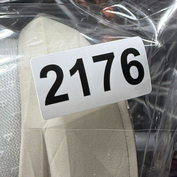 New Balance Women's White Running Shoes - Picture 12 of 16